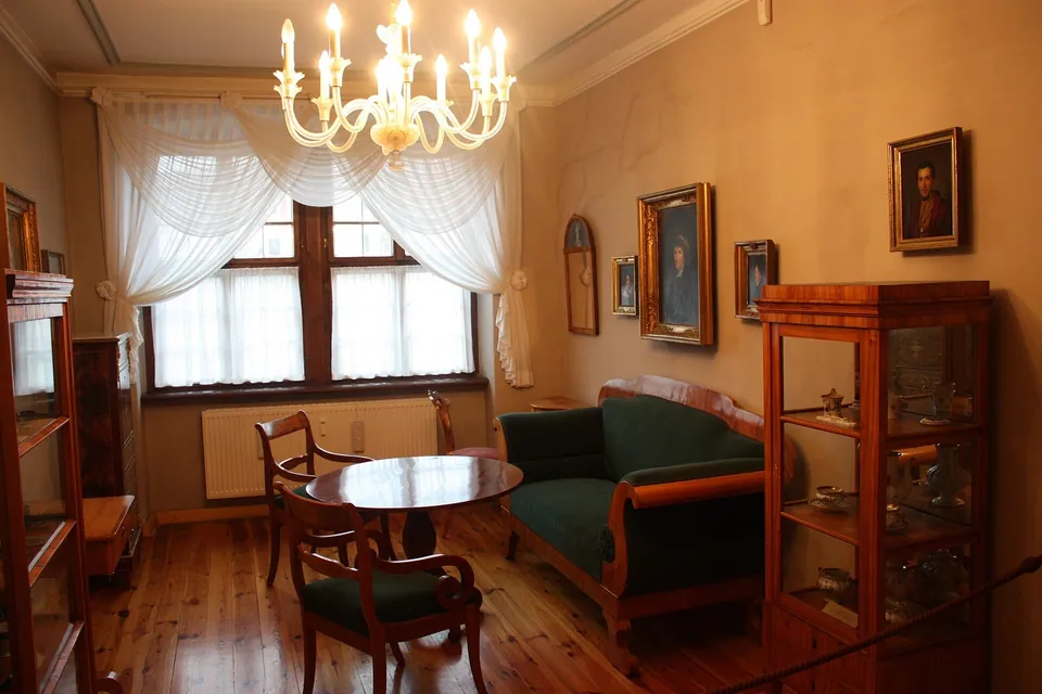 Biedermeier-Einrichtung im Kügelgenhaus in Dresden.